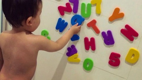 Zabawka do kąpieli literki cyferki piankowe do wanny Zabawka do kąpieli literki cyferki piankowe do wanny