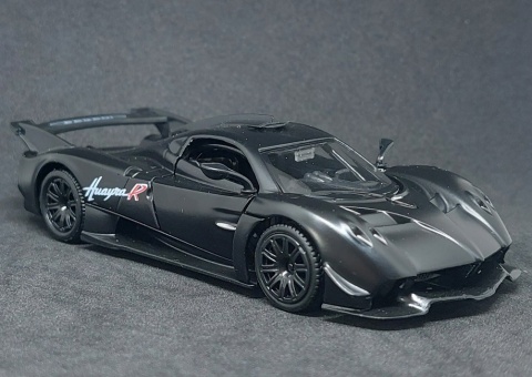 Pagani Huayra R Black Auto Kolekcjonerskie Samochód napęd Pull-Back 1:32